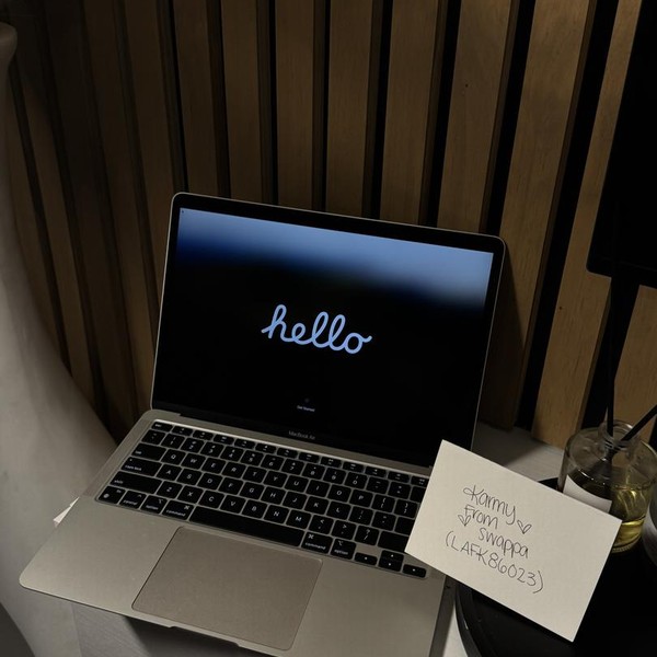 MacBook Air 2020 - 13 inch - 256 GB, Silver, 8 GB, Apple M1