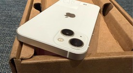 Mint
													Apple iPhone 13 - Unlocked, Starlight, 128 GB, A2482, photo 3 of 7