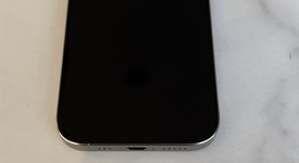 Mint
													Apple iPhone 16 Pro - Unlocked, Natural, 256 GB, A3083, photo 5 of 10
