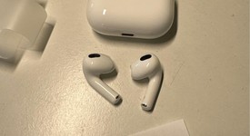 Used
													Apple AirPods 3rd Gen - Lightning Case, photo 2 of 3