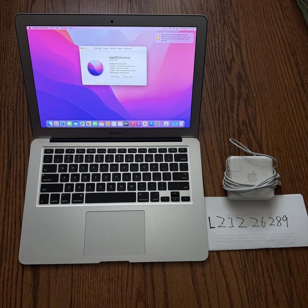 MacBook Air 2017 - 13 inch - 128 GB, Silver, 8 GB, Intel Core i5