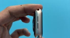 Good
													Apple Watch Series 5 40mm - Unlocked, Gold, A2094 Cellular, Aluminum, photo 5 of 7