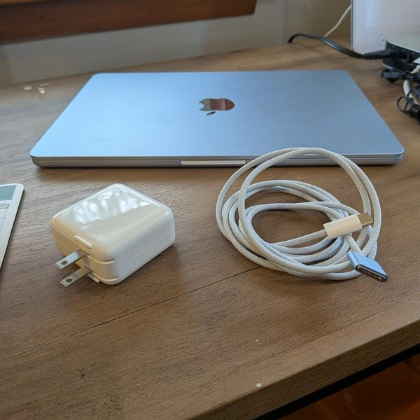 MacBook Air 2025 (M4) - 13 inch - 256 GB, Silver, 16 GB, Apple M4