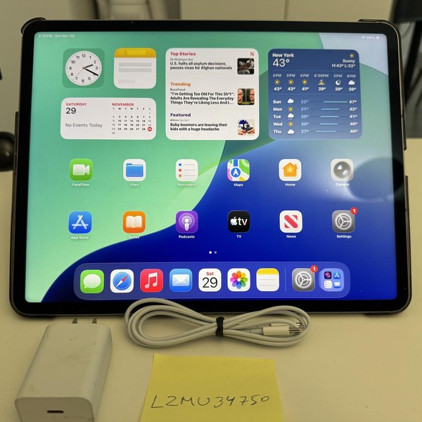 Apple iPad Pro 12.9 inch 6th Gen 2022 - AT&T, 256 GB, Gray