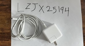 Good
													MacBook Air 2020 - 13" - Apple M1, Silver, 256 GB, 8 GB, photo 2 of 2