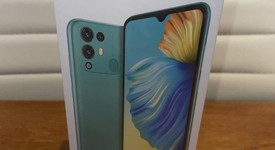 New
													Blackview Smartphone - Unlocked, photo 1 of 3