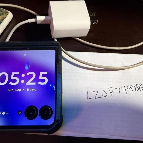 Motorola Razr Plus (2024) - T-Mobile, Navy Blue, 256 GB, 12 GB