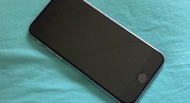 Good
													Apple iPhone 6S - Unlocked, Grey, 32 GB, A1633, photo 3 of 8