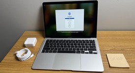 Good
													MacBook Air 2020 - 13" - Apple M1, Silver, 256 GB, 8 GB, photo 1 of 8