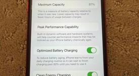 Good
													Apple iPhone SE 2nd Gen 2020 - AT&T, Red, 256 GB, A2275, photo 4 of 11