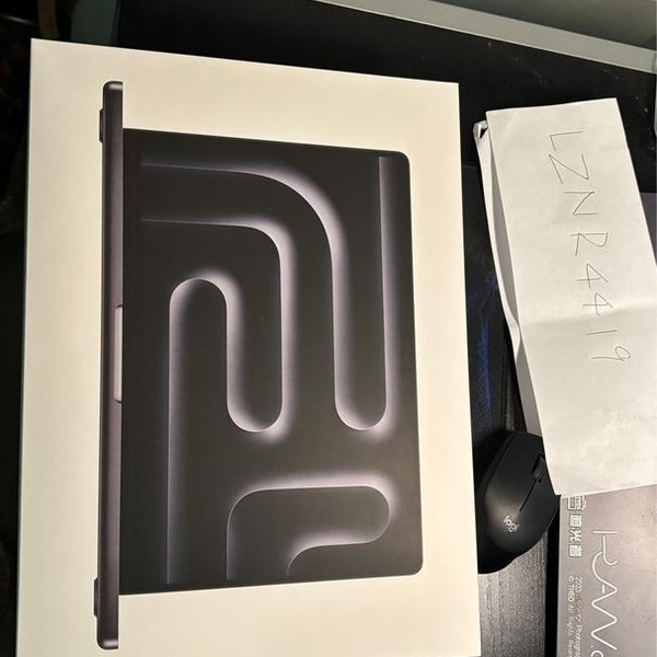 MacBook Pro 2024 - 14 inch - 512 GB, Space Black, 24 GB, Apple M4 Pro 14-core