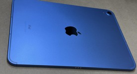 Mint
													Apple iPad 10th Gen - Unlocked, Blue, 256 GB, A2757, photo 3 of 5