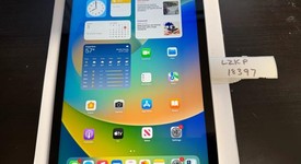 Mint
													Apple iPad 10th Gen - Unlocked, Silver, 64 GB, A2757, photo 3 of 6