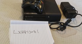 Mint
													Xbox 360 E - Black, 250 GB, photo 2 of 11