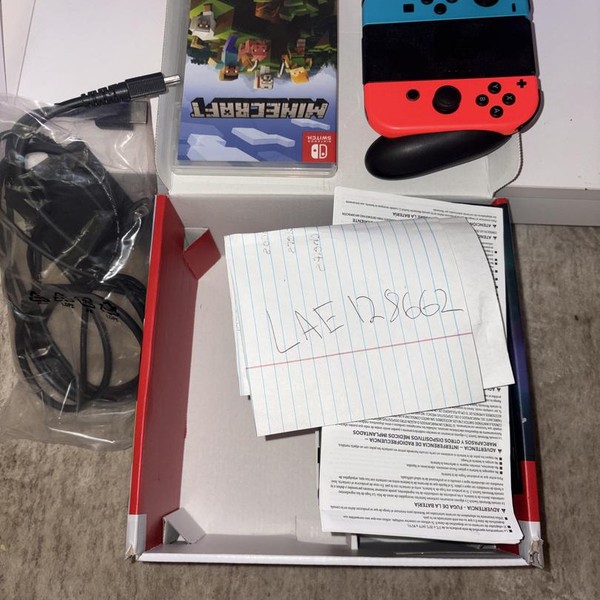 Nintendo Switch - 32 GB, Red & Blue