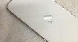 Good
													Apple iPhone SE 2nd Gen 2020 - Unlocked, White, 64 GB, A2275, photo 5 of 7