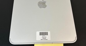 Mint
													Apple iPad 11th Gen - Unlocked, Silver, 256 GB, A3355, photo 2 of 7