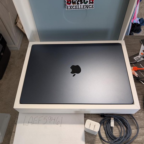 MacBook Air 2025 (M4) - 15 inch - 256 GB, Midnight, 16 GB, Apple M4