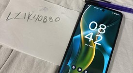 Mint
													Moto G 5G (2025) - Unlocked, Gray, 128 GB, photo 3 of 7