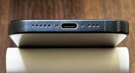 Good
													Apple iPhone 15 Pro - Unlocked, Blue, 256 GB, A2848, photo 4 of 8