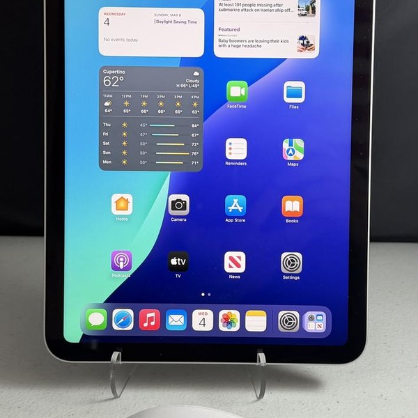 Apple iPad 11th Gen - Wi-Fi, 128 GB, Silver, A3354