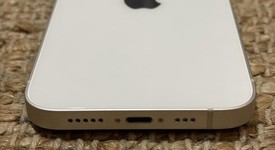 Good
													Apple iPhone 14 - Unlocked Non-US, Starlight, 256 GB, A2882, photo 3 of 5