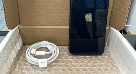 Mint
													Apple iPhone SE 3rd Gen 2022 - Unlocked, Midnight, 64 GB, A2595, photo 2 of 6