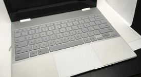 Good
													Google Pixelbook - I5, Silver, 128 GB, 8 GB, photo 4 of 13