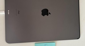 Good
													Apple iPad Pro 12.9" 3rd Gen 2018 - Wi-Fi, Gray, 256 GB, A1876, photo 2 of 2