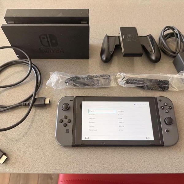 Nintendo Switch - 32 GB, Grey