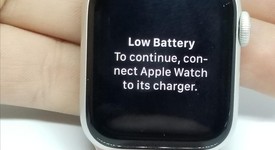 Good
													Apple Watch Series 4 40mm - Unlocked, Silver, A1975 - Cellular, Nike, photo 4 of 8