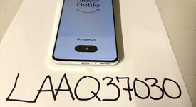 Mint
													OnePlus 13 - Unlocked, Midnight Ocean, 512 GB, 16 GB, photo 4 of 7