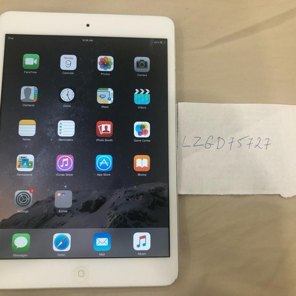 Apple iPad Mini - Wi-Fi, 16 GB, White
