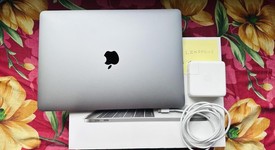 Good
													MacBook Pro 2017 (No Touch Bar) - 13" - I5, Gray, 512 GB, 16 GB, photo 2 of 10