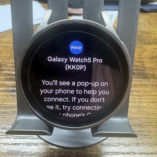 Samsung Galaxy Watch5 Pro - Unlocked, Gray, 45mm