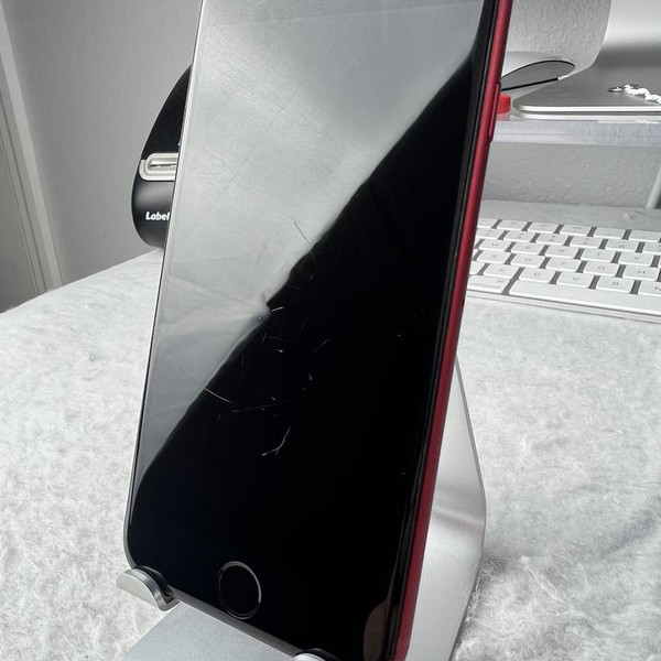 Apple iPhone SE 3rd Gen 2022 - Unlocked, Red, 64 GB, A2595