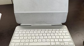 Used
													Apple Magic Keyboard for iPad Pro - White, photo 1 of 4