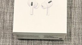 Used
													Apple AirPods Pro - MagSafe Case, photo 1 of 2