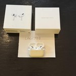 Used Apple AirPods Pro - MagSafe Case