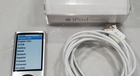 Fair
													Apple iPod Nano 5th Gen - Silver, 8 GB, photo 1 of 9