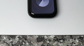 Mint
													Apple Watch SE 2nd Gen 40mm - Unlocked, Midnight, A2726 - Cellular, Aluminum, photo 2 of 8