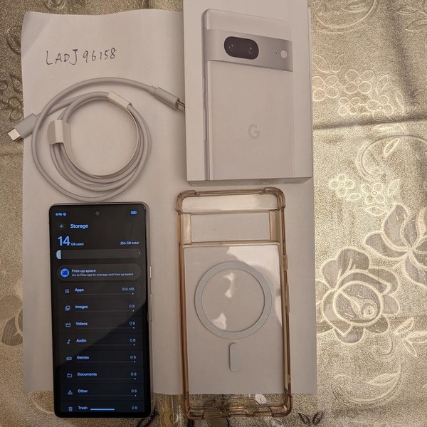 Google Pixel 7 - Unlocked, 256 GB, Snow, 8 GB, GVU6C, Sub-6 5G