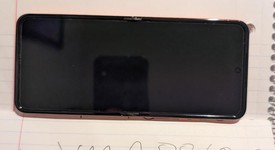 Mint
													Motorola Razr (2024) - Unlocked, Orange, 256 GB, 8 GB, photo 1 of 17