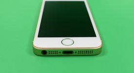 Good
													Apple iPhone SE 1st Gen 2016 - T-Mobile, Gold, 16 GB, A1662, photo 3 of 6
