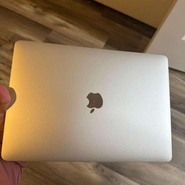 MacBook Pro 2020 - 13 inch - 256 GB, Silver, 32 GB, Intel Core i5