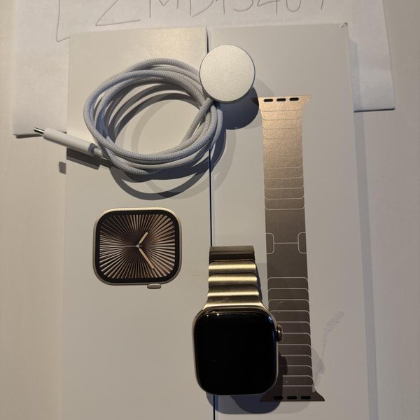 Apple Watch Series 10 42mm - Unlocked, Gold, A3001 - Cellular, Titanium