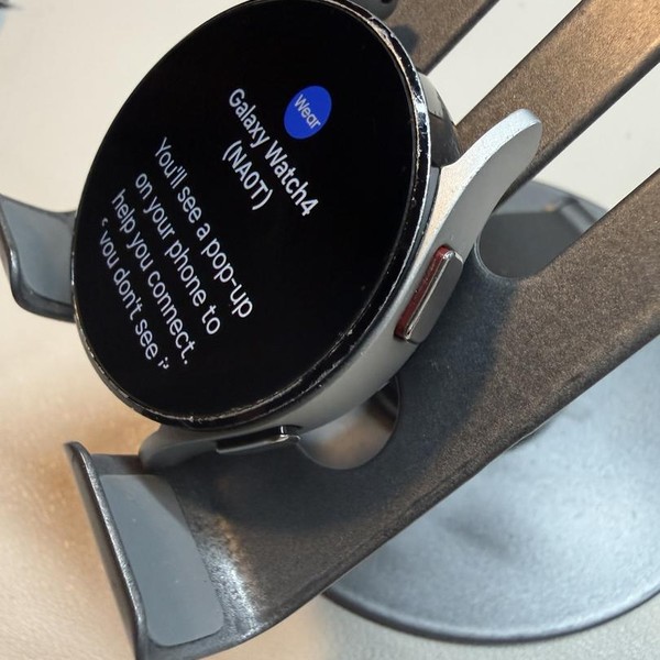 Samsung Galaxy Watch4 - Wi-Fi, Silver, 40mm