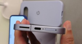 Mint
													Google Pixel 9a - Unlocked, Iris, 128 GB, 8 GB, photo 2 of 5