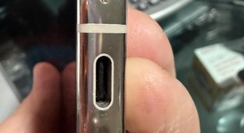 Good
													Google Pixel 10 Pro XL - Unlocked, Jade, 256 GB, GUL82, photo 5 of 8