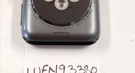 Fair
													Apple Watch Series 3 42mm - Unlocked, Gray, A1861, Aluminum, photo 3 of 4